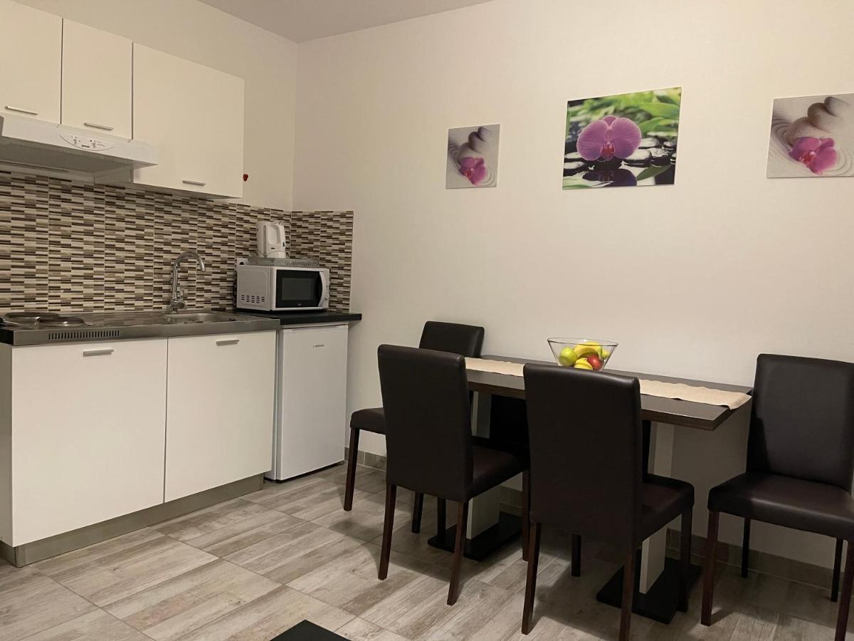 Apartments Antisa Baška Voda Екстериор снимка