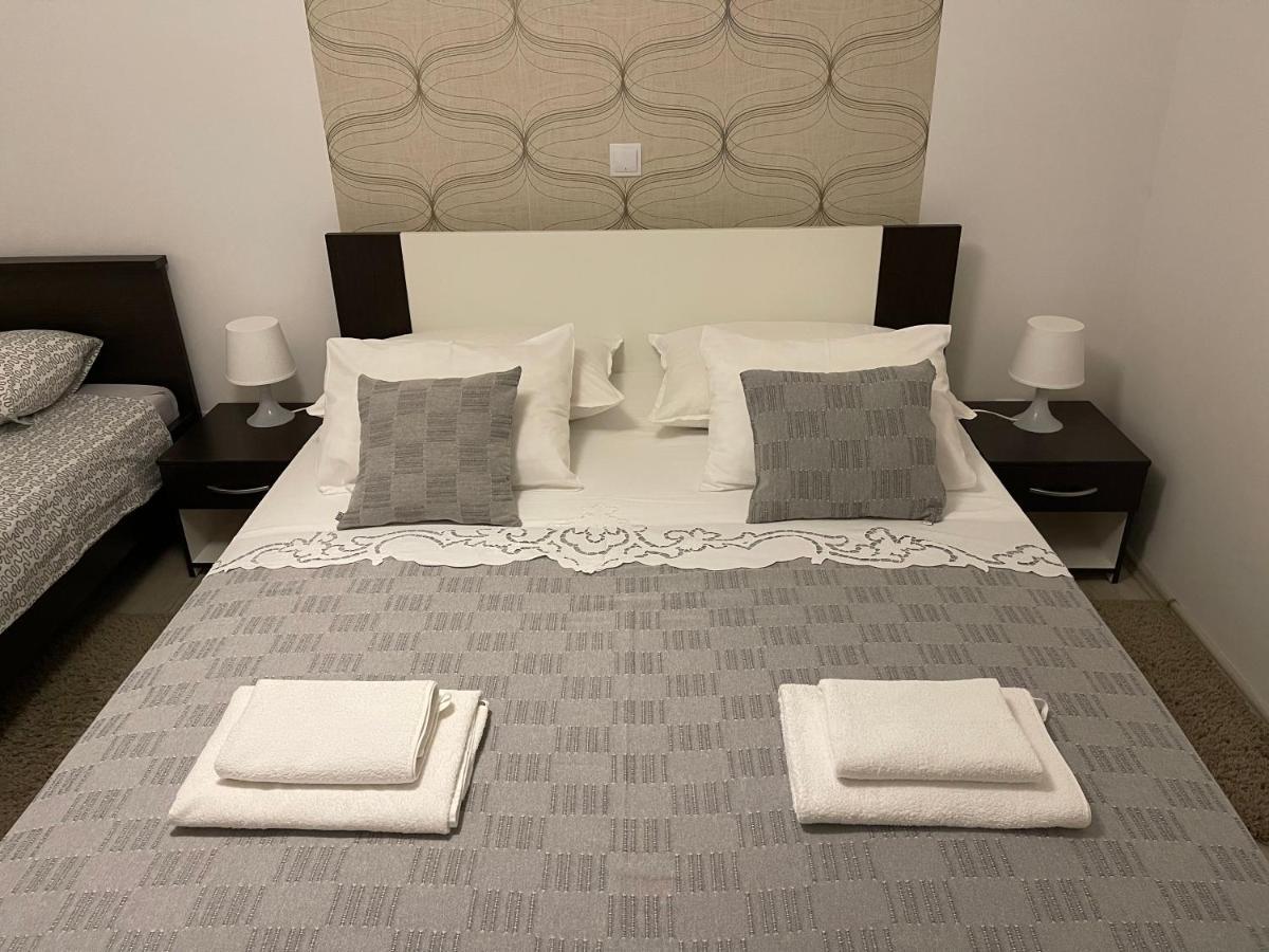 Apartments Antisa Baška Voda Екстериор снимка